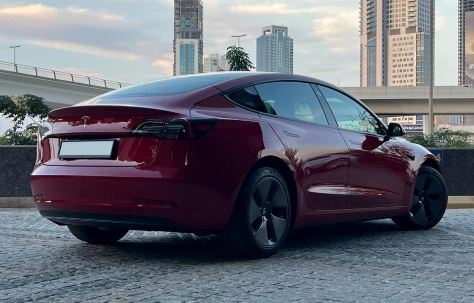 Picture Tesla Model 3 Standard Plus 2023-2024 